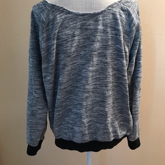 Victoria's Secret PINK Grey Sweater - Picture 2 of 3